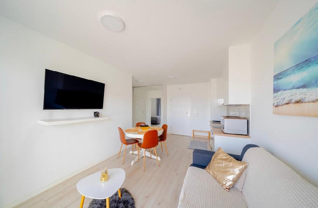 Apartament Przy Wydmie Гжибово Екстер'єр фото